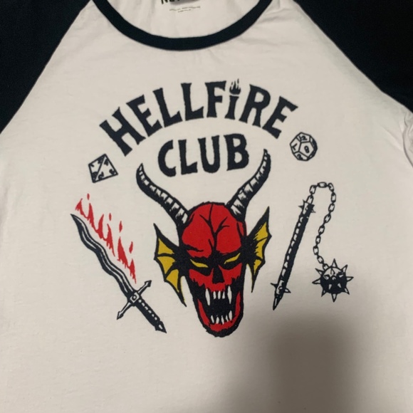 Stranger Things Men's Hellfire Club Raglan T-shirt - Picture 3 of 7